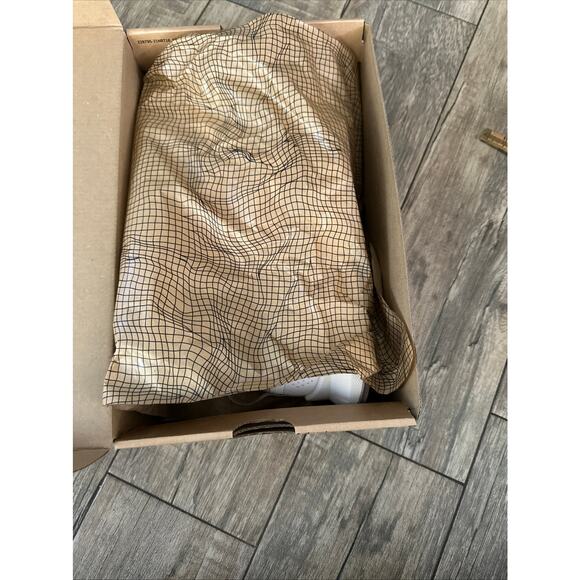 Nike Women's React Pegasus Trail 4 Sail Whisper Running Sneakers Shoes Size 9.5 - Picture 9 of 10